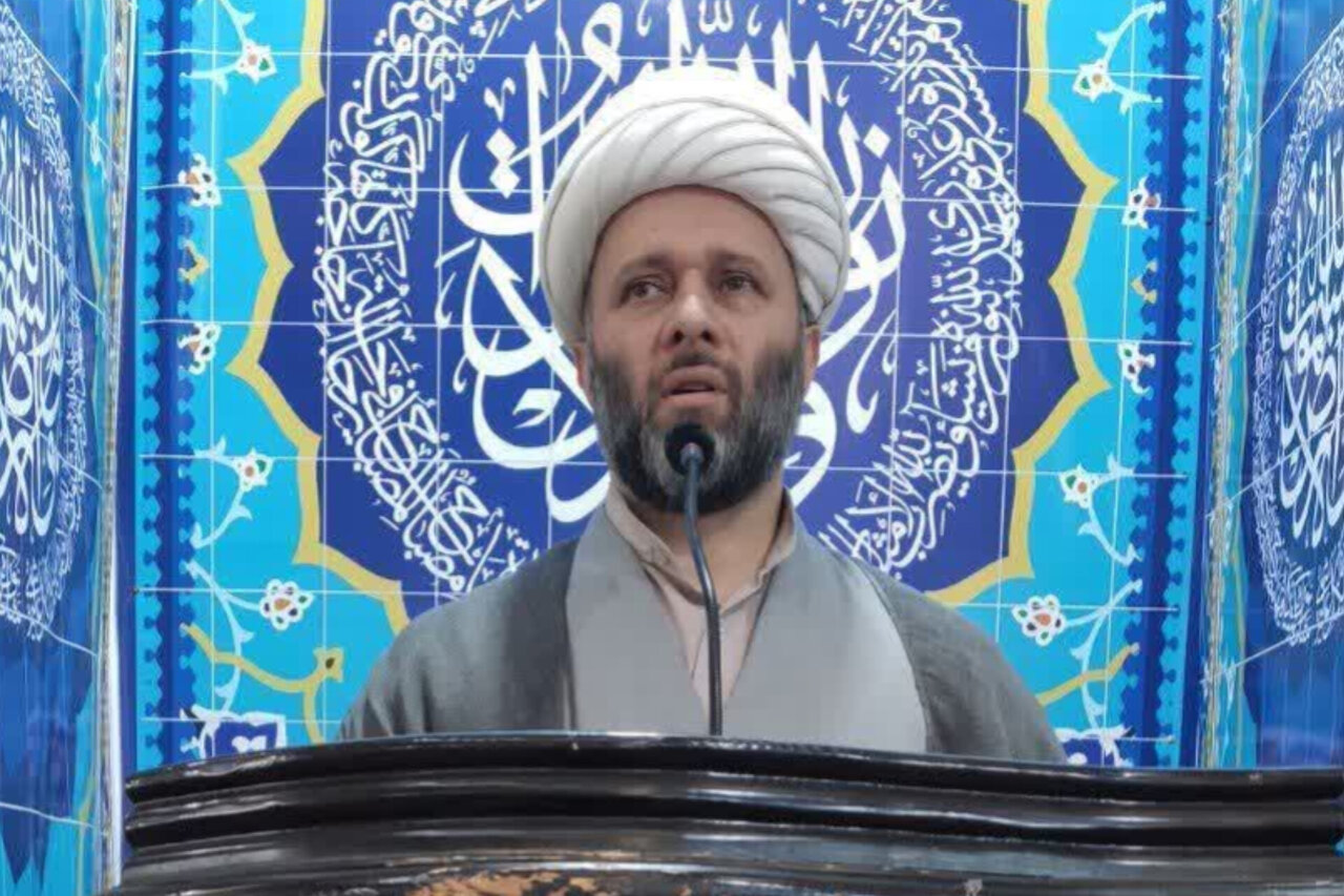 اختر دانش: امنیت پایدار با اقتدار پلیس و اعتماد مردم محقق میشود اختر دانش: امنیت پایدار با اقتدار پلیس و اعتماد مردم محقق میشود