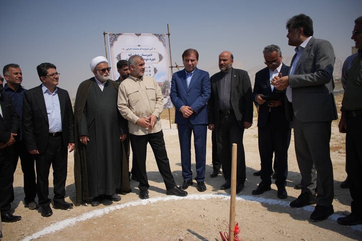 آغاز ساخت ۲ مدرسه ۱۲ کلاسه در کنگان و بنک
