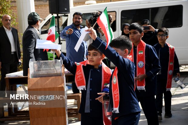 جشن عاطفه‌ها در بیرجند