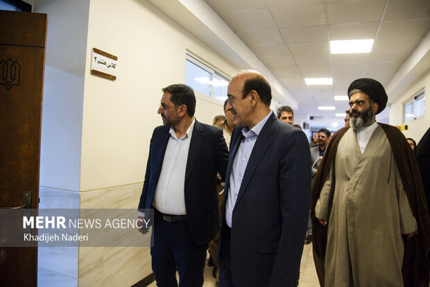 بازدید مترو و افتتاح مدرسه دربهارستان اصفهان