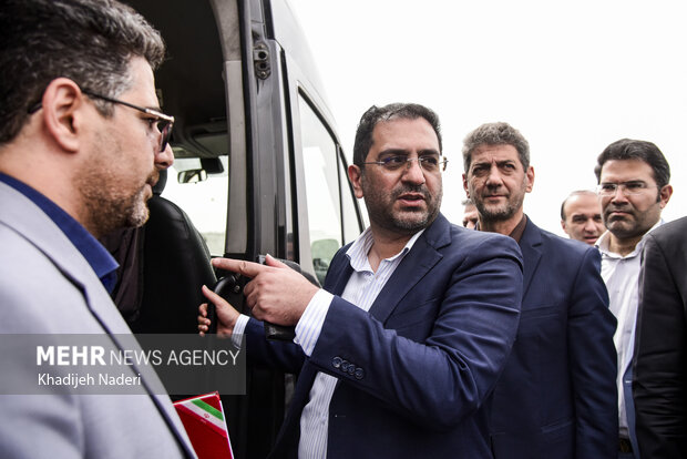 بازدید مترو و افتتاح مدرسه دربهارستان اصفهان
