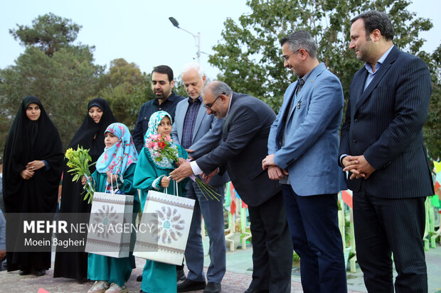 افتتاحیه معنوی جشنواره فیلم‌های کودکان و نوجوانان در اصفهان