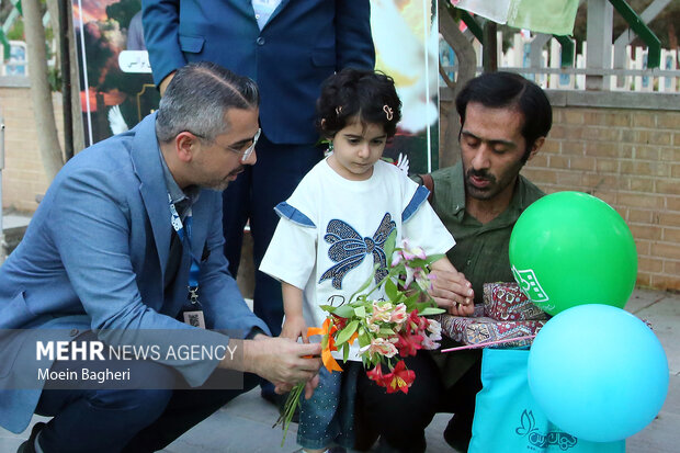 گلستان شهدا، نخستین قاب جشنواره فیلم کودکان به یاد شهدای میناب