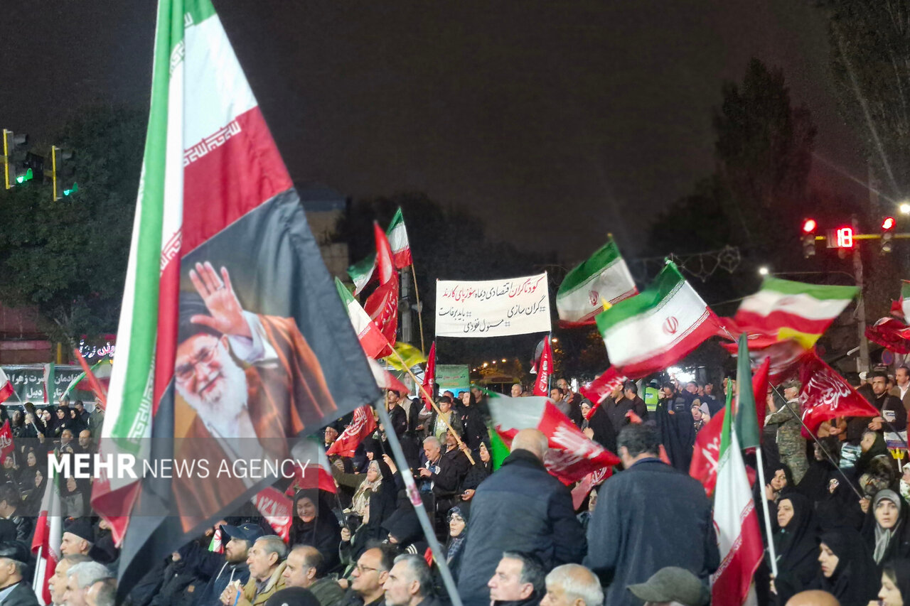 هم‌نوایی سی‌وهشتمین جشنواره فیلم کودک با حماسه حضور در میدان اصفهان