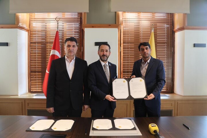 شهر خوی و کلانشهر قونیه خواهر خوانده شدند