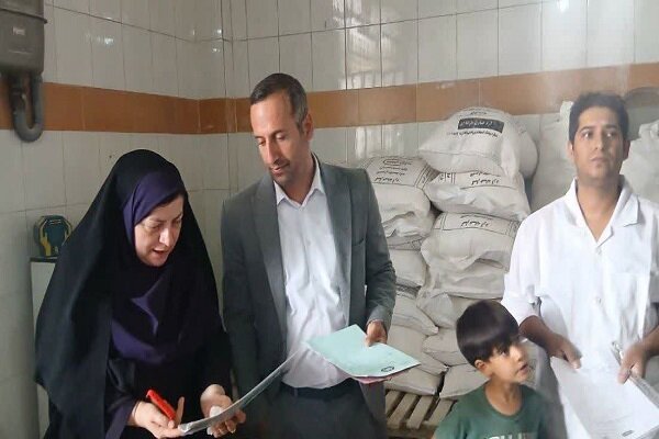 تداوم گشت‌های نظارتی در بروجرد؛ برخورد قانونی با تخلفات نانوایی‌ها