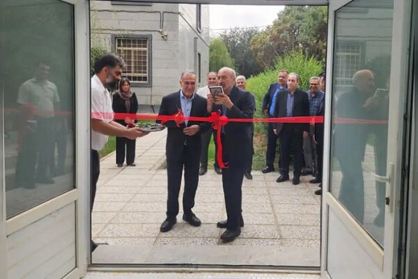گزارش ویژه: راه اندازی اولین مرکز تخصصی آب‌درمانی الکترولیتی در دانشگاه تهران | مهر - کد 0b60
