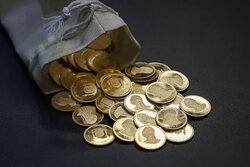 بازار طلا و سکه در مسیر کاهش قیمت؛ سکه ۱۷ میلیون تومان ریخت