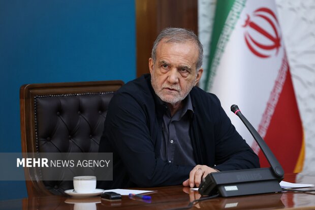 رئیس جمهور: باید پناهگاه و تکیهگاه همه ملت ایران باشیم رئیس جمهور: باید پناهگاه و تکیهگاه همه ملت ایران باشیم