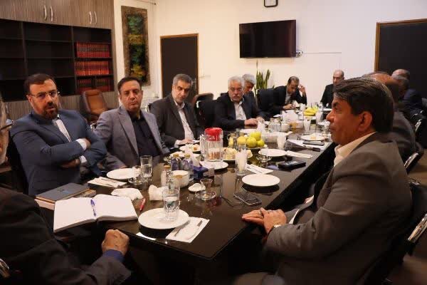نشست مشترک استانداران کرمان و فارس برای برگزاری همایش «خواجوی کرمانی» نشست مشترک استانداران کرمان و فارس برای برگزاری همایش «خواجوی کرمانی»