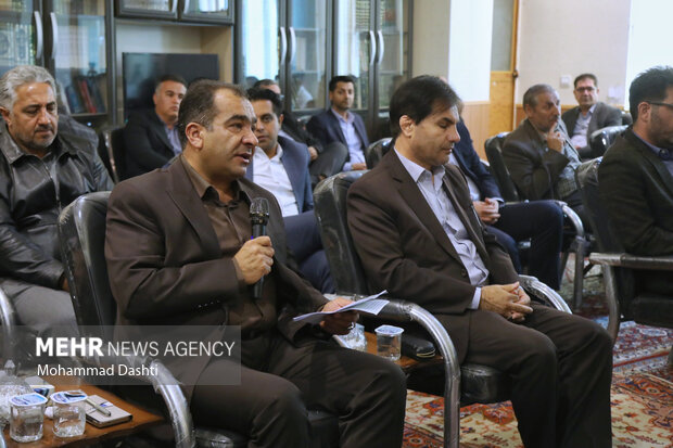 دیدار فعالان گردشگری با نماینده ولی فقیه در استان اردبیل