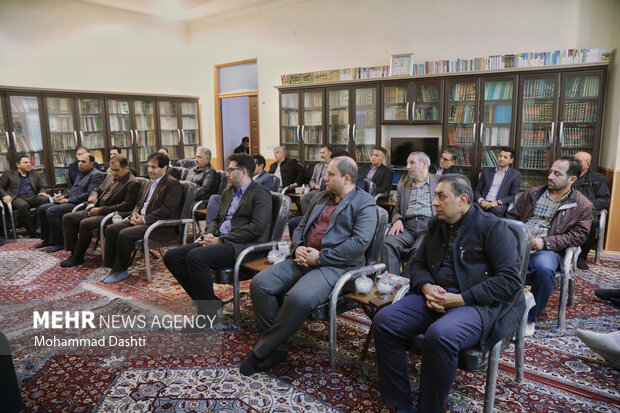 دیدار فعالان گردشگری با نماینده ولی فقیه در استان اردبیل