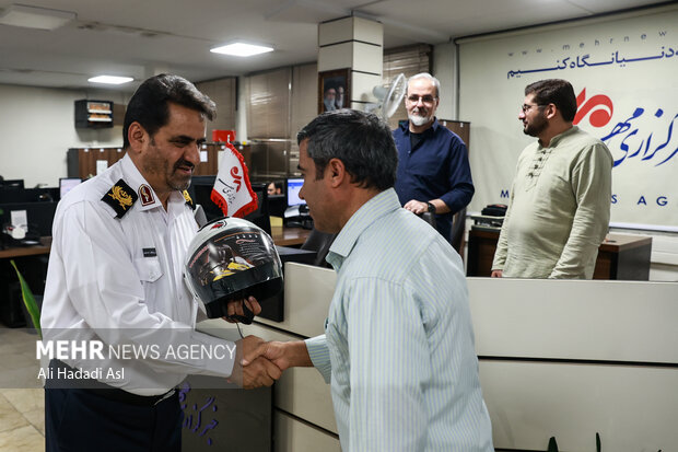 بازدید رئیس پلیس راهور تهران بزرگ از گروه رسانه‌ای مهر