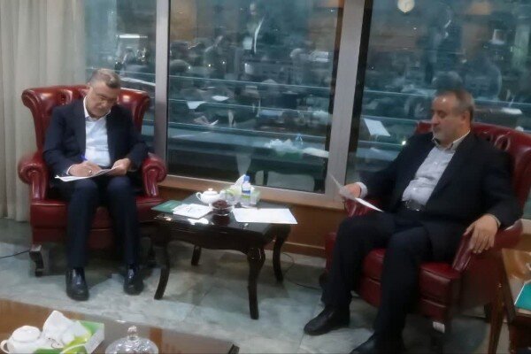 پرداخت ۳ ماه کارانه کادر درمان خراسان جنوبی با دستور وزیر بهداشت