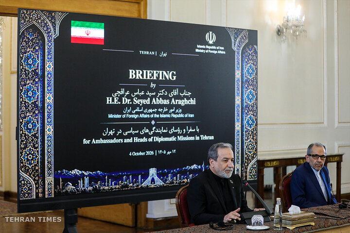 FM Araghchi meets foreign diplomats in Tehran