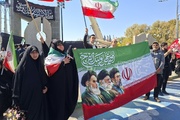 حضور پرشور مردم مشهد در بزرگترین زنجیره انسانی «جان فدا»