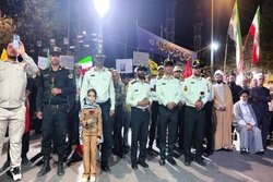 قدردانی مردم اسفراین از جان‌برکفان فراجا در تجمعات مردمی