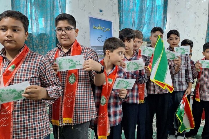 جشن عاطفهها در مدارس گناوه برگزار شد