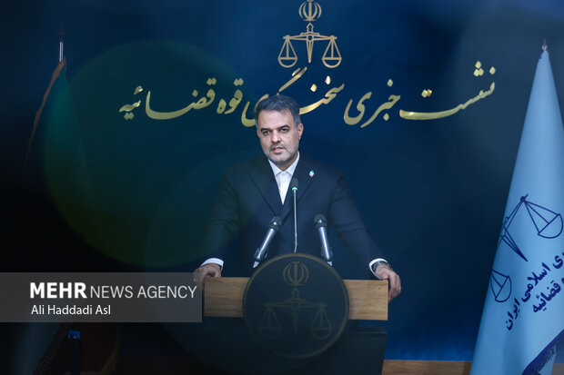 نشست خبری علی کاظمی، رئیس پژوهشگاه قوه قضاییه و سخنگوی قوه قضاییه