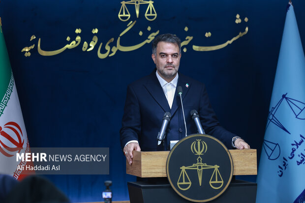 نشست خبری علی کاظمی، رئیس پژوهشگاه قوه قضاییه و سخنگوی قوه قضاییه