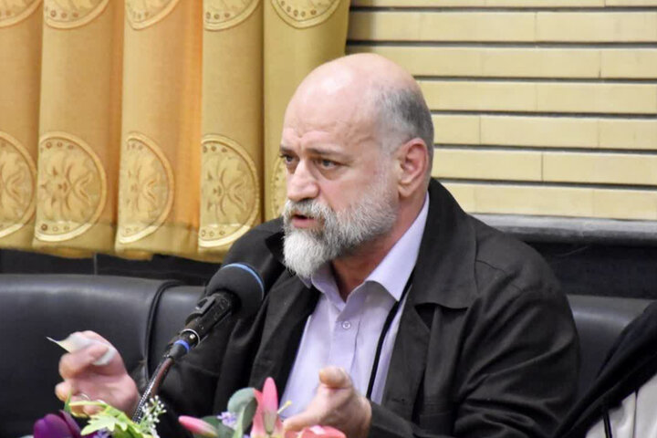 نهاد خانواده در جنگ محتوا آسیب دیده است