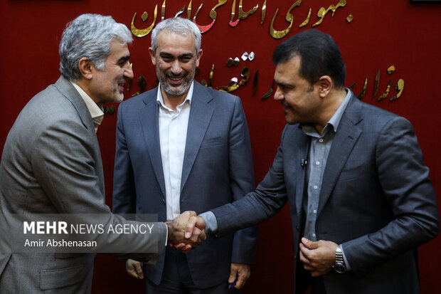 مراسم امضای تفاهم‌نامه بازسازی مراکز دانشگاهی