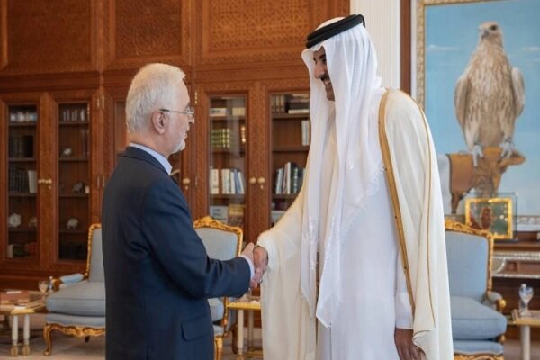 Iranian interior minister holds meeting with Emir of Qatar