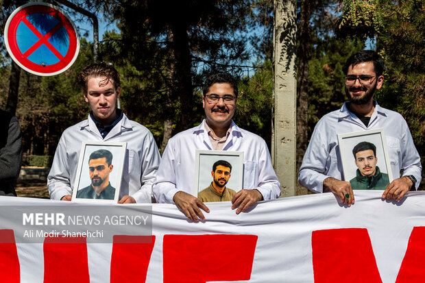 زنجیره انسانی «<a href='https://sayeb.ir/tag/%d8%ac%d8%a7%d9%86%d9%81%d8%af%d8%a7'></div>جانفدا</a>» در <a href='https://sayeb.ir/tag/%d9%85%d8%b4%d9%87%d8%af'>مشهد</a>