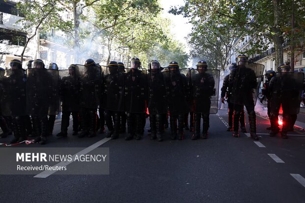 اعتراضات سراسری دانشآموزان در <a href='https://sayeb.ir/tag/%d9%81%d8%b1%d8%a7%d9%86%d8%b3%d9%87'></div>فرانسه</a>