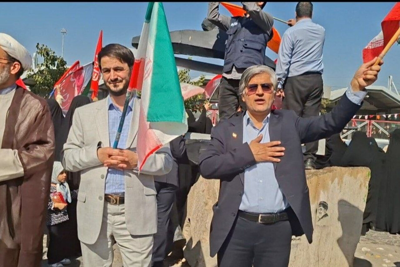 حضور اساتید و دانشجویان دانشگاه های مشهد در زنجیره انسانی«جان فدا» حضور اساتید و دانشجویان دانشگاه های مشهد در زنجیره انسانی«جان فدا»