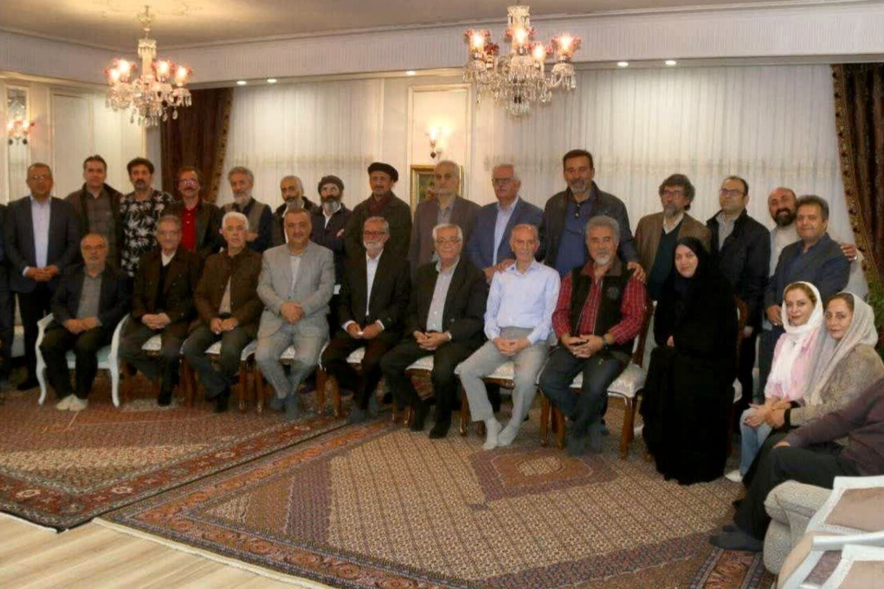 گزارش تحلیلی: هنرمندان سرمایه‌های مهم اجتماعی استان اردبیل هستند | مهر - کد 8695