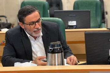طاهری: ساماندهی بازار ارز می‌تواند بخش بزرگی از فشار تورمی را کاهش دهد