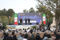 برگزاری جشنواره روز ملی روستا و عشایر در آرامگاه فردوسی