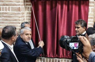 تصاویری از افتتاح بارگاه شمس تبریزی در خوی با حضور وزیر میراث فرهنگی