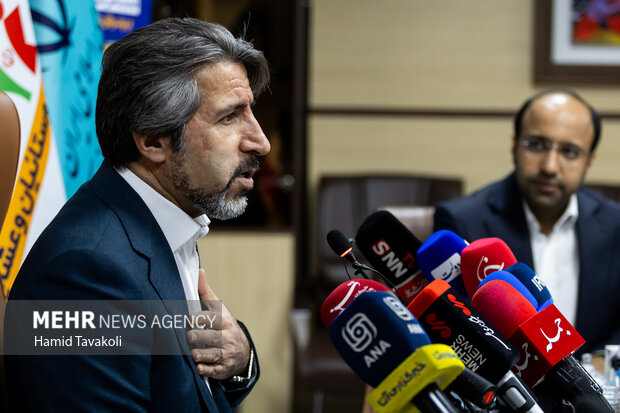نشست خبری <a href='https://sayeb.ir/tag/%d8%b5%d9%86%d8%af%d9%88%d9%82-%d8%a8%db%8c%d9%85%d9%87-%d8%a7%d8%ac%d8%aa%d9%85%d8%a7%d8%b9%db%8c-%da%a9%d8%b4%d8%a7%d9%88%d8%b1%d8%b2%d8%a7%d9%86'></div>صندوق بیمه اجتماعی کشاورزان</a>، روستاییان و عشایر