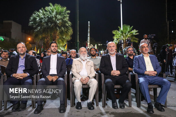 آیین رونمایی از سردیس <a href='https://sayeb.ir/tag/%d8%b4%d9%87%db%8c%d8%af'></div>شهید</a> <a href='https://sayeb.ir/tag/%d9%85%d9%82%d8%a7%d9%88%d9%85%d8%aa'>مقاومت</a>، سردار محمدسعید ایزدی