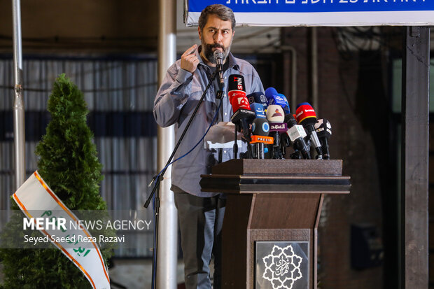آیین رونمایی از سردیس <a href='https://sayeb.ir/tag/%d8%b4%d9%87%db%8c%d8%af'></div>شهید</a> <a href='https://sayeb.ir/tag/%d9%85%d9%82%d8%a7%d9%88%d9%85%d8%aa'>مقاومت</a>، سردار محمدسعید ایزدی