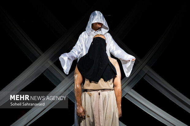 نمایش «بی‌نام»