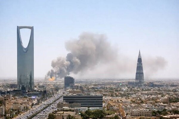 Multiple explosions heard in Riyadh