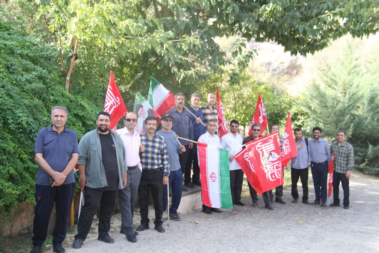 تجدید میثاق کارکنان تبلیغات اسلامی فارس با شهدا زیر پرچم خونخواهی