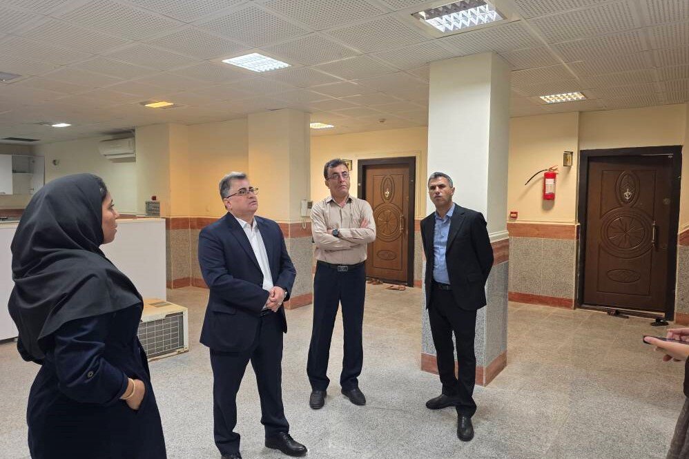 بررسی جامع: تأکید مدیرکل آموزش و پرورش بوشهر بر بهبود شرایط اسکان فرهنگیان عسلویه | مهر - کد dbdd