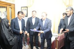 نوری قزلجه با ۸۶ شهید روستای امامه تجدید میثاق کرد