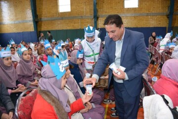 تأکید بر توزیع عادلانه شیر رایگان میان دانش‌آموزان کردستان