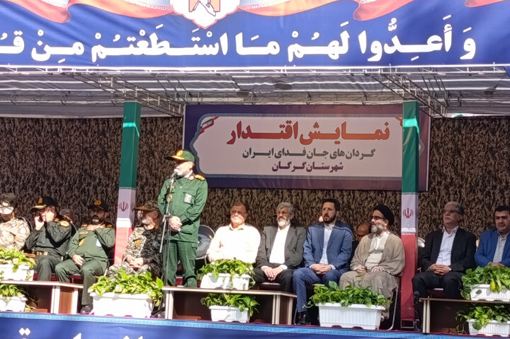 مولایی: راز ماندگاری انقلاب اسلامی، ایستادگی مردم پای آرمان‌هاست
