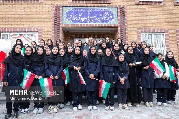 دومین روز سفر معاون اجرایی رئیس جمهور به <a href='https://sayeb.ir/tag/%d8%a7%d8%b1%d8%af%d8%a8%db%8c%d9%84'></div>اردبیل</a>