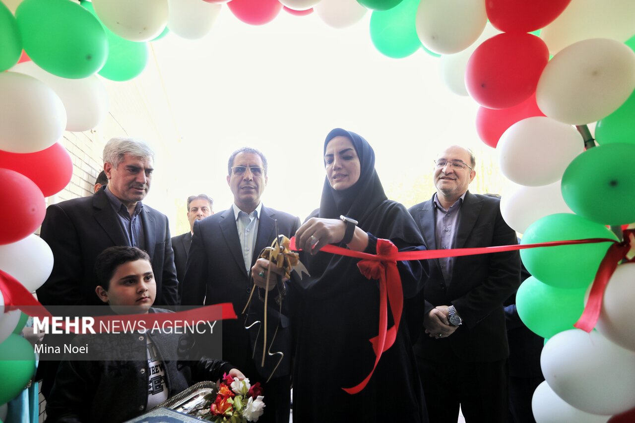 کتابخانه شهید مطهری اسکو با حضور دبیرکل نهاد کتابخانه‌ها بازگشایی شد
