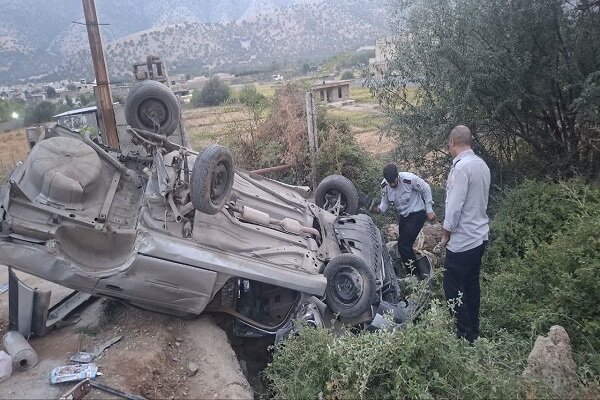 واژگونی پژو در ابتدای محور خرمآباد ـ الشتر ۲ مصدوم برجا گذاشت