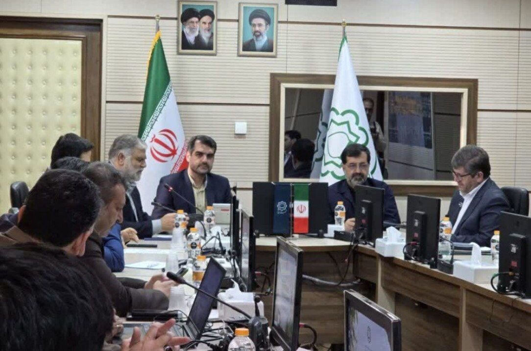 بهنام‌جو: پروژه‌های ریلی قم با جدیت بیشتری پیگیری می‌شود