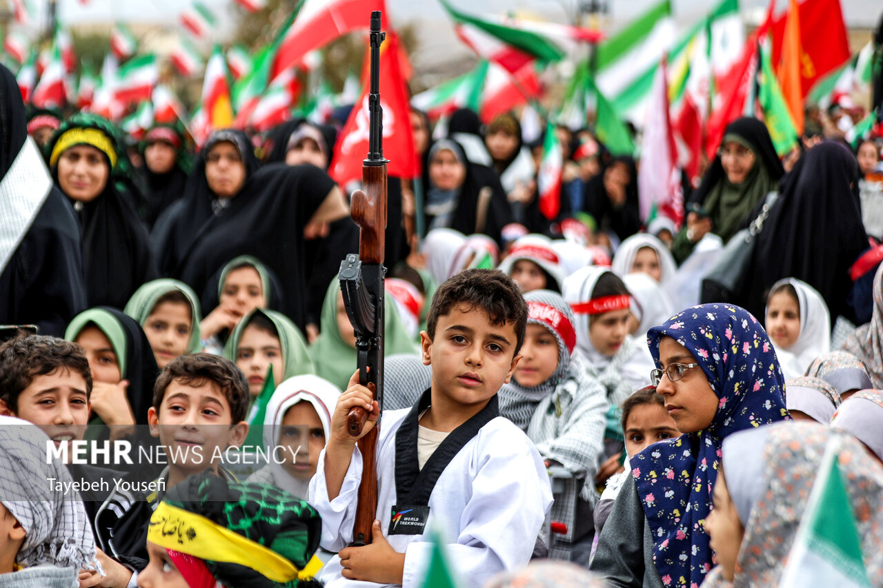 طنین غیرت در همدان؛ سوز پاییزی مغلوب اراده «جانفدایان» همدانی شد