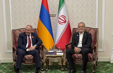 Pezeşkiyan'dan İran-Ermenistan ilişkilerinin geliştirilmesinin önemine vurgu